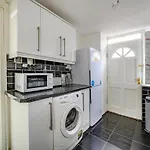 Apartman Rc10o Satisfying And Spacious