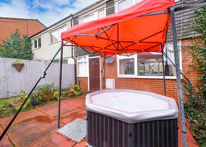 Rc10o Satisfying And Spacious Leeds (West Yorkshire)